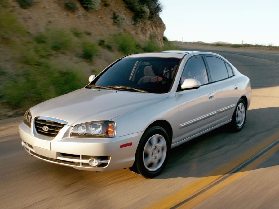  Hyundai Elantra Sedan 2003 года  (US) (фото 2 из 14)